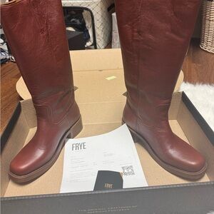 Frye Women's Rich Brown Heeled Boots